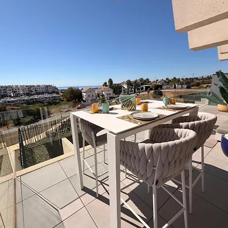 Modern Sea View 3 Bedroom Lejlighed