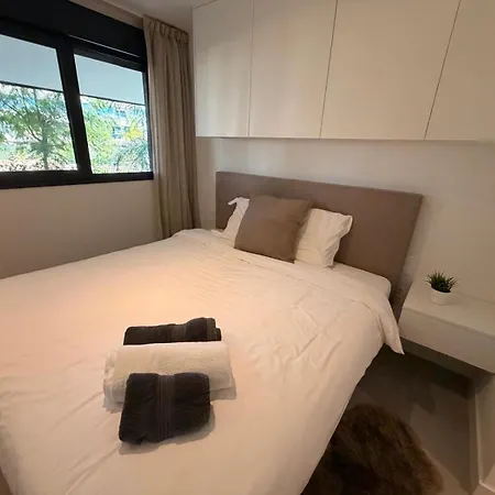 Lejlighed Modern Sea View 3 Bedroom